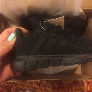 Toddler black sneakers